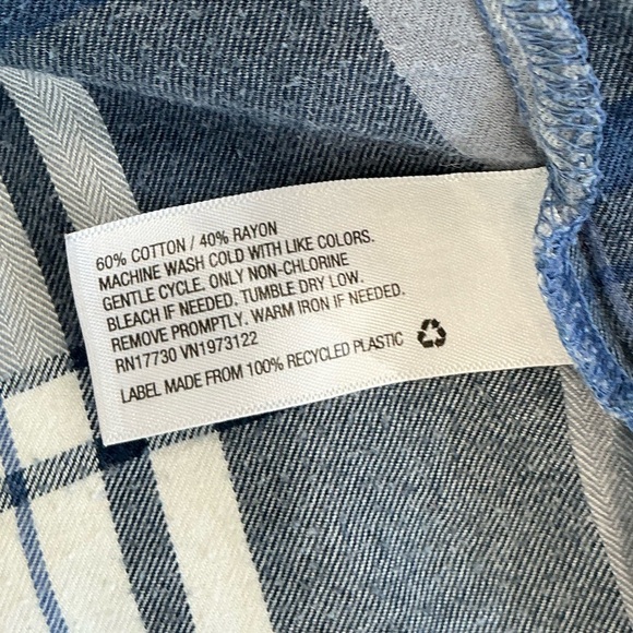 Universal Thread Plaid Long Sleeve Button-Down Shirt in Blue - Picture 6 of 6